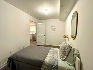 2 bedrooms, iron/ironing board, WiFi, bed sheets