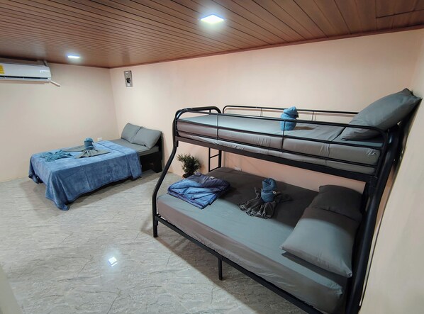 Chambre familiale (3) | AccĂšs au Wi-Fi (inclus)