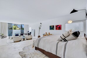 2 chambres, fer et planche à repasser, Wi-Fi, draps fournis
