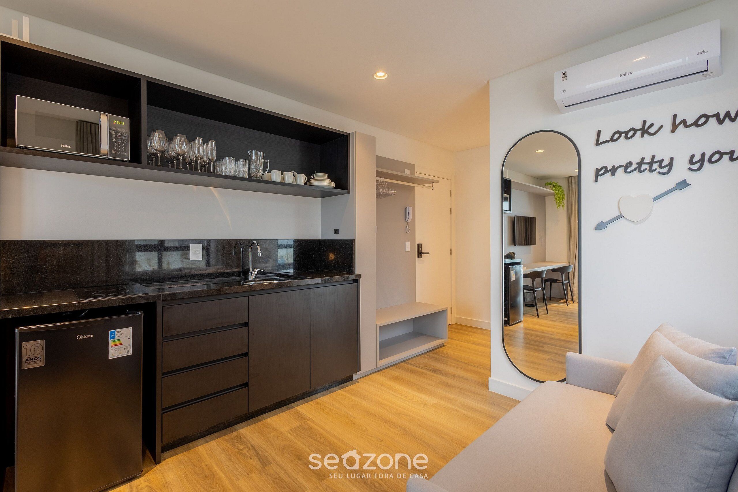 Basic Apartment | Living area