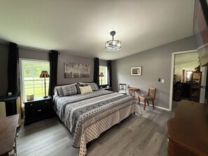3 bedrooms, Internet, bed sheets - Drummond Island Hotel & Vacation Homes - Channel Road Charmer (Drummond)