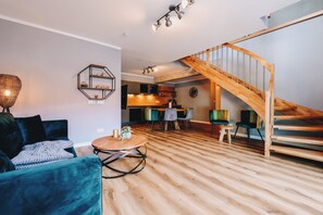 Smart-TV og musikkbibliotek