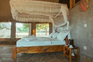 Junior Suite, Balcony, Sea View | In-room dining