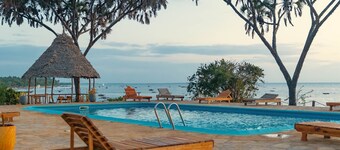 Kingfisher Beach Resort