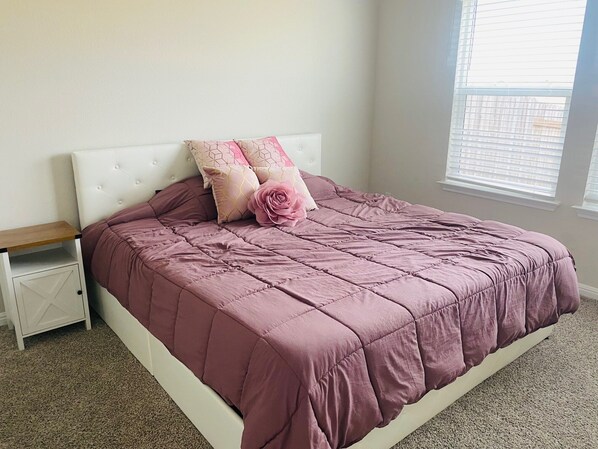 WiFi, bed sheets
