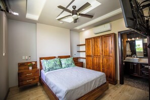 4 chambres, fer et planche à repasser, Wi-Fi, draps fournis