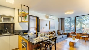 Basic Apartment | Interior