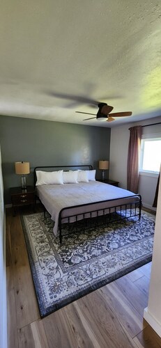 Charming 3-bedroom house in lovely Fessenden with WiFi, AC