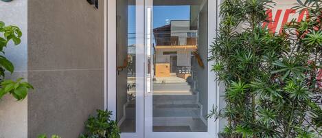 Apartamento básico | Detalle del exterior