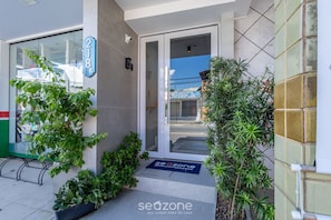 Basic Apartment | Exterior detail