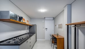 Basic Apartment | Private kitchen
