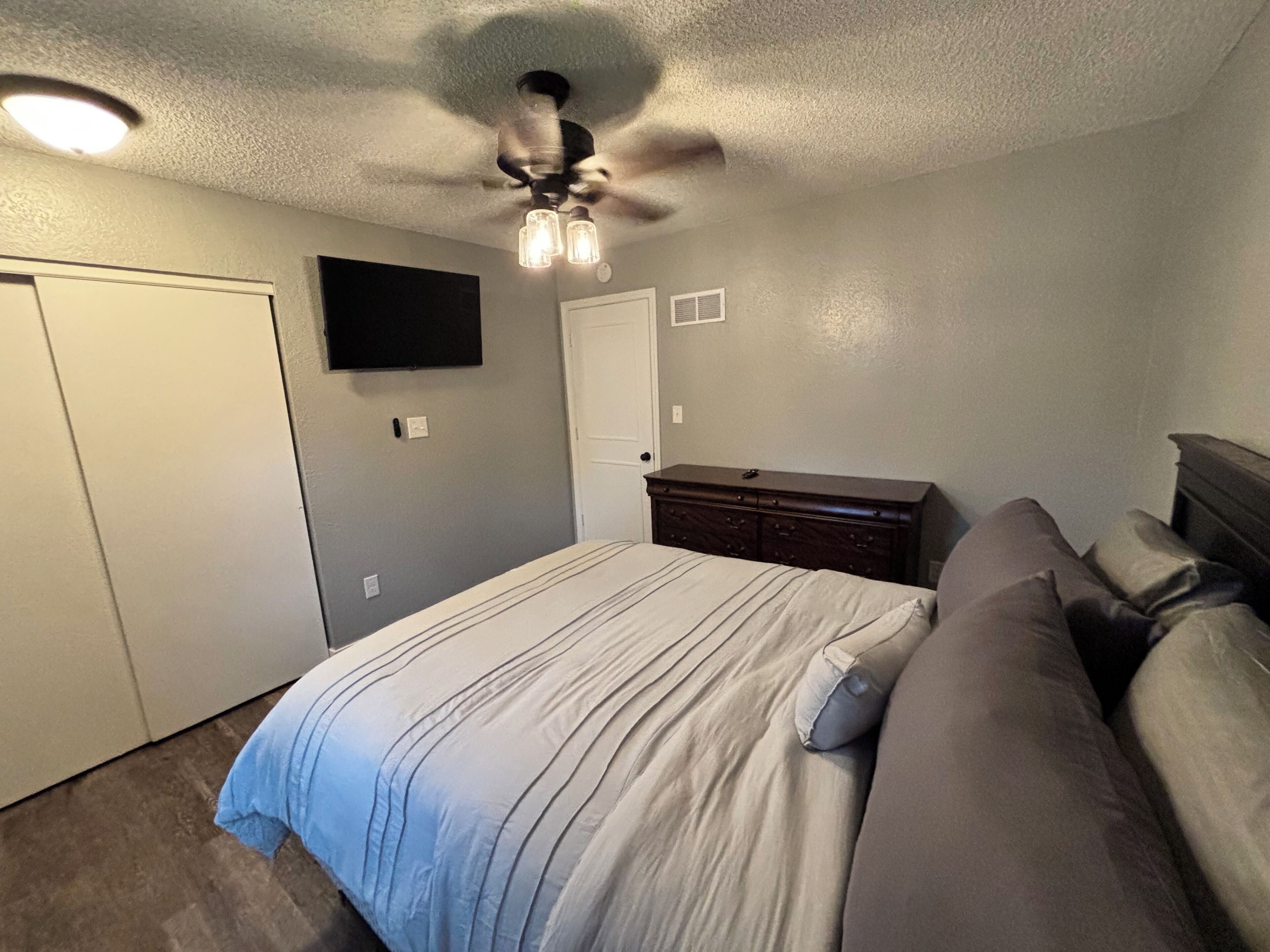 2 Schlafzimmer, Bügeleisen/Bügelbrett, WLAN, Bettwäsche