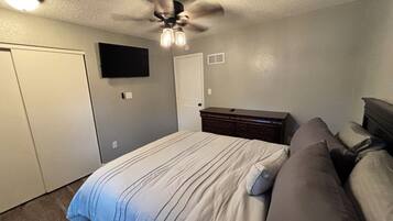 2 chambres, fer et planche Ă repasser, Wi-Fi, draps fournis