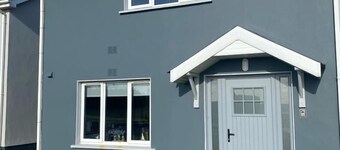 35 Atlantic View, Kilkee - a two story that sleeps 5 guests in 3 bedrooms