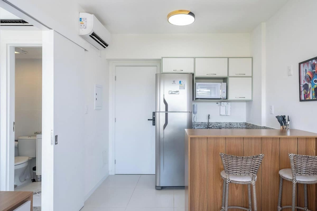 Basic Apartment | Private kitchen | Cookware/dishes/utensils