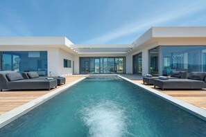 Pool - VILLA ONIROS (Kokkino Chorio)