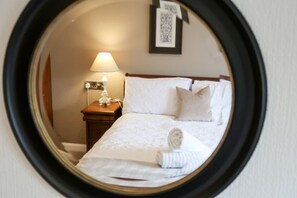 3 chambres, fer et planche à repasser, Wi-Fi gratuit, draps fournis