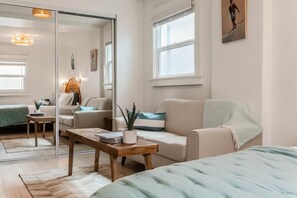 1 chambre, fer et planche à repasser, Wi-Fi gratuit, draps fournis
