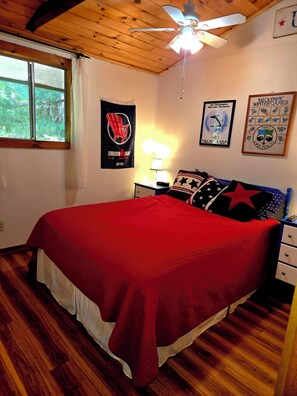 2 chambres, accès à Internet, literie fournie