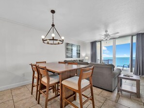 Condo, várias camas (Emerald Beach 2336) | Opções para refeição