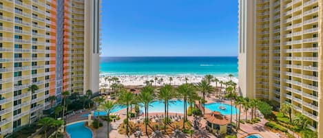 公寓客房, 1 張特大雙人床和 1 張沙發床 (Shores of Panama 816) | 游泳池 | 室內游泳池和溫水游泳池