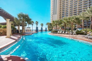 Appart'hôtel, plusieurs lits (Shores of Panama 816) | Piscine