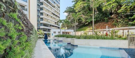 Alberca al aire libre