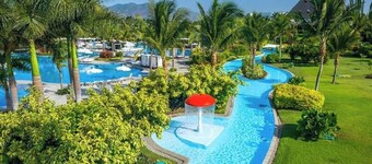 Modern & Spacious Luxury Condo – Punta Diamante