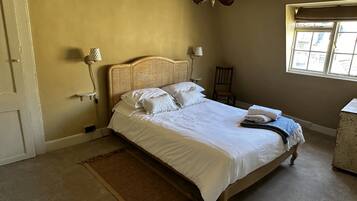 2 Schlafzimmer, Bügeleisen/Bügelbrett, Reisekinderbett, kostenloses WLAN
