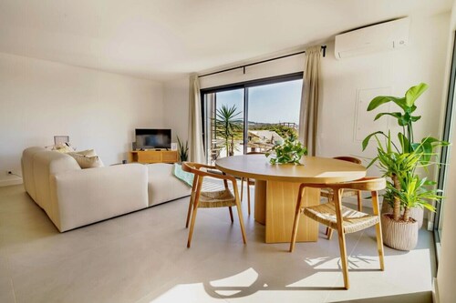 Ocean Breeze Retreat - Near Ericeira by Lisbeyond