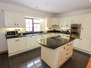 Rentaplats i utensilis de cuina, vaixella i coberteria 