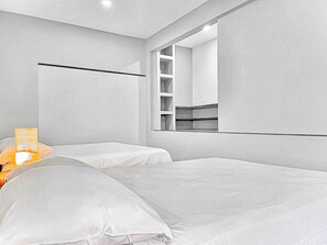 4 Schlafzimmer, Schreibtisch, Bügeleisen/Bügelbrett, kostenloses WLAN