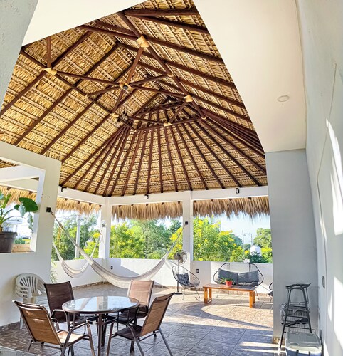 Amazing Villa Near Zicatela Beach ! w Pool-Starlink-Terrace-huge patio & Parking