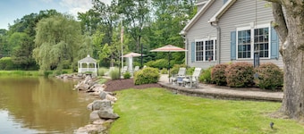 Fish & Hike: Lakeside Poconos Retreat, Unit 4
