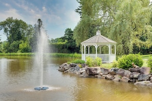 Property grounds - Fish & Hike: Lakeside Poconos Retreat, Unit 4 (Bangor)
