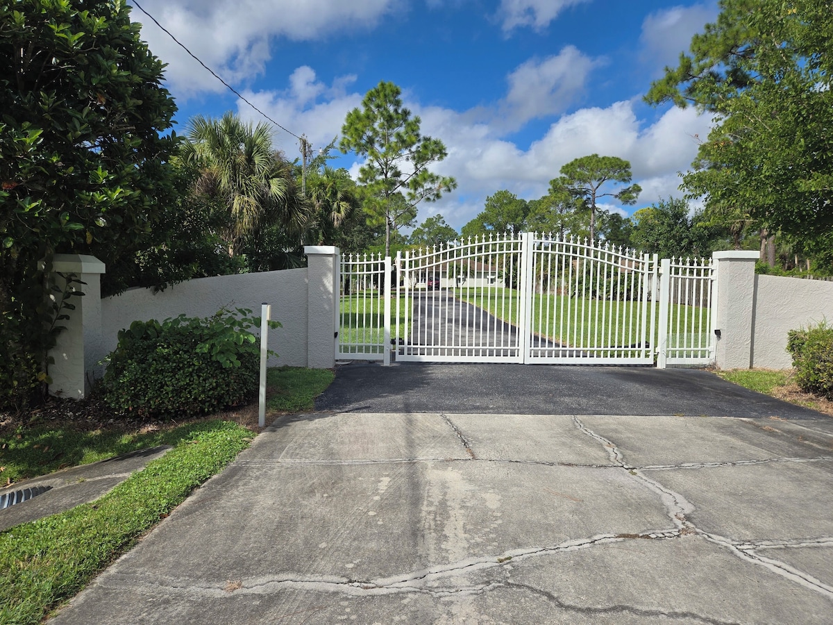 Photo 31 of Naples Family paradise with heated Pool and pool table 

"Fun for Everyone