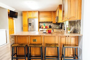 Microwave, oven, stovetop, dishwasher