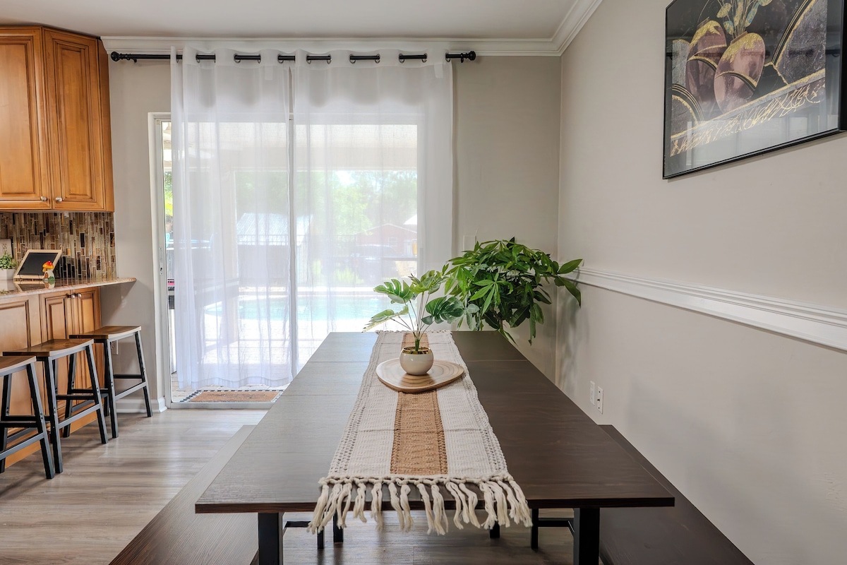 Photo 27 of Naples Family paradise with heated Pool and pool table 

"Fun for Everyone