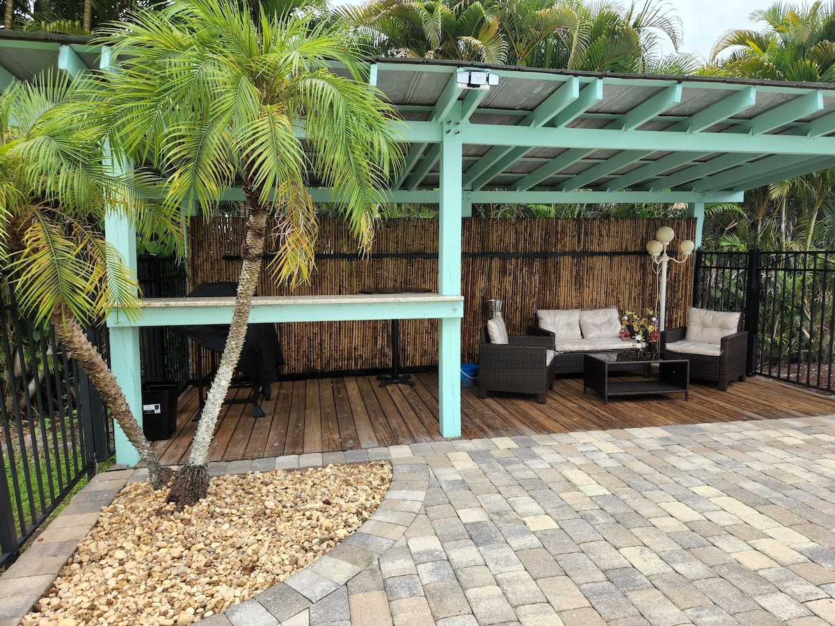 Photo 32 of Naples Family paradise with heated Pool and pool table 

"Fun for Everyone