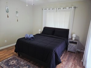 3 Schlafzimmer, Reisekinderbett, kostenloses WLAN, Bettwäsche