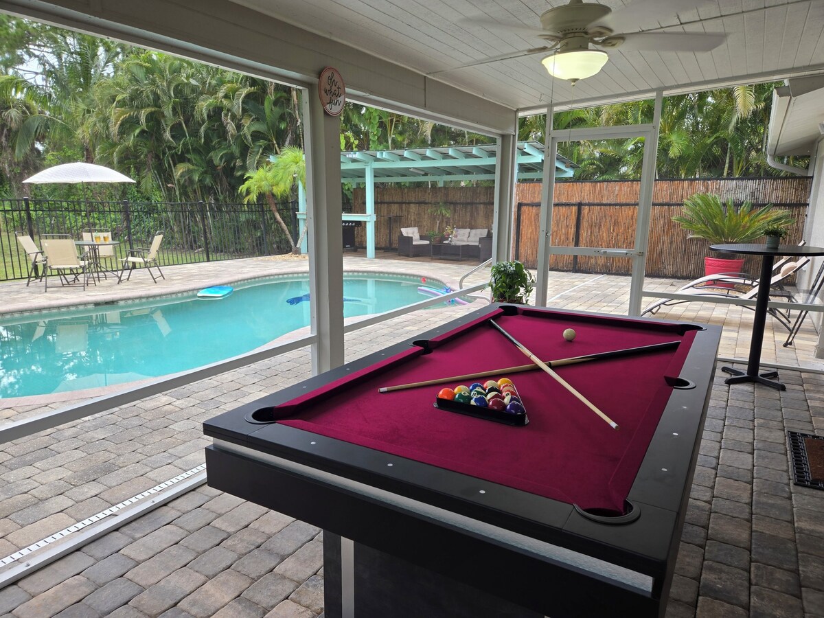 Photo 5 of Naples Family paradise with heated Pool and pool table 

"Fun for Everyone
