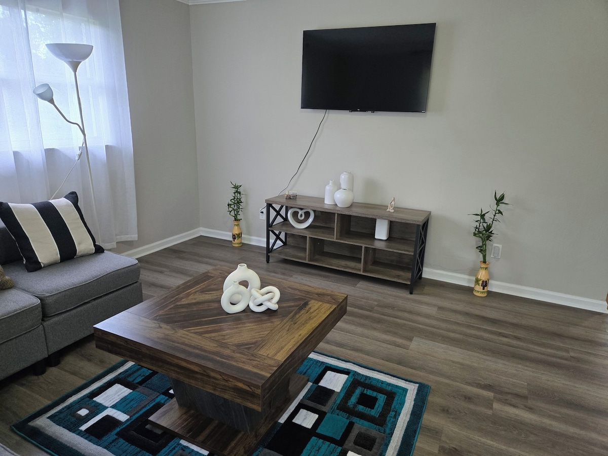 Photo 7 of Naples Family paradise with heated Pool and pool table 

"Fun for Everyone
