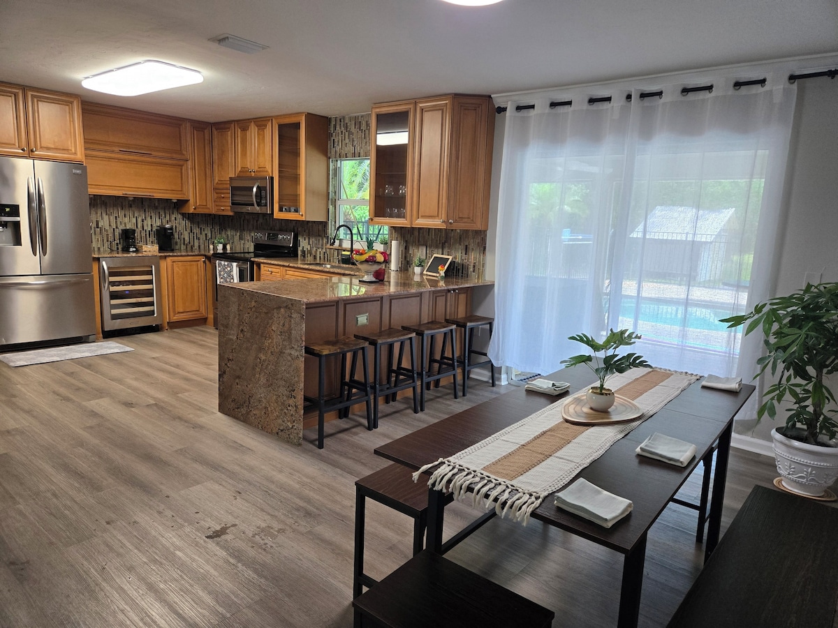 Photo 4 of Naples Family paradise with heated Pool and pool table 

"Fun for Everyone