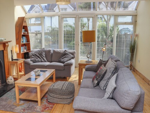 SHEPHERDS WALK, pet friendly in Duncannon, County Wexford