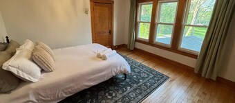 Charming 3-bedroom house with WiFi, AC in lovely Lake Elmo