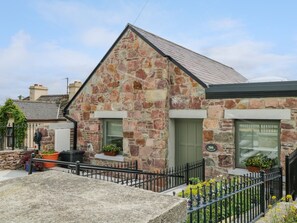 Exterior - NED'S COTTAGE, country holiday cottage in Mulranny, County Mayo (Westport)