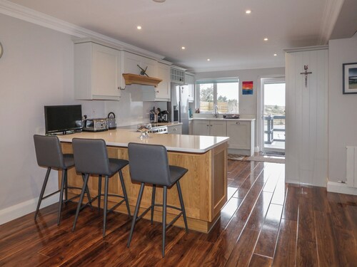 GWEEDORE HOMESTEAD, pet friendly in Derrybeg, County Donegal