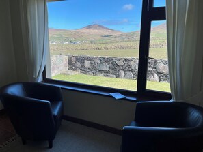 Interior - BARR NA HAILLE, family friendly in Dingle, County Kerry (Ballyickeen)