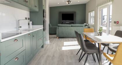 NUMBER 2 VILLA - THE VIEW, with a garden in Derrybeg, County Donegal