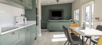 NUMBER 2 VILLA - THE VIEW, with a garden in Derrybeg, County Donegal